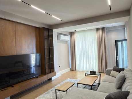 2-room apartment, 93 m², Zümrüd Residence: 360 000 ₼ 3