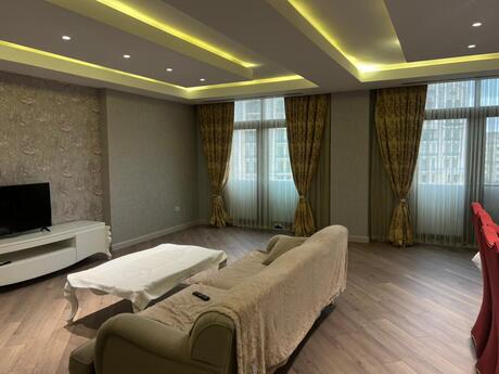 3-room apartment for rent, 170 m², İzmir Residence: 2 000 ₼/mo 5