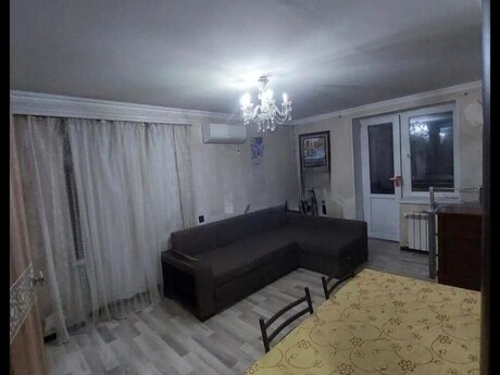 Elan №6442654 - Bakı, İnşaatçılar m., 2 otaqlı, 40 m², 3/5 mərtəbə