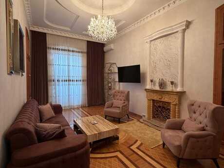 7 otaqlı mənzil, 435 m², Sahil: 1 000 000 ₼ 2