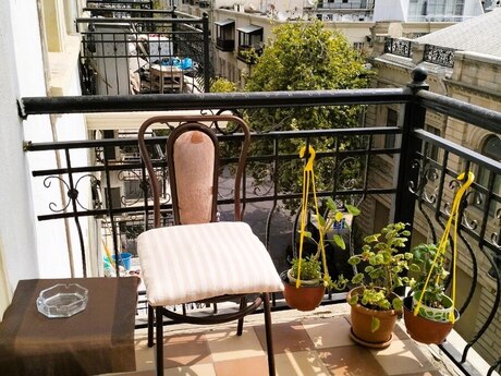 Elan №6442709 - Bakı, Sahil m., 2 otaqlı, 82 m², 4/4 mərtəbə