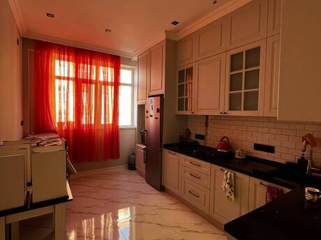 3-room apartment for rent, 93 m², Masazır: 550 ₼/mo 4