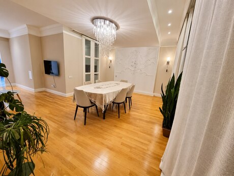 4 otaqlı mənzil, 151 m², Memar Əcəmi: 368 000 ₼ 2
