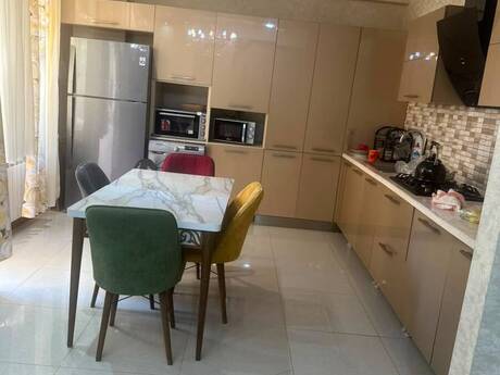 Kirayə 3 otaqlı mənzil, 110 m², İnşaatçılar: 850 ₼/ay 4