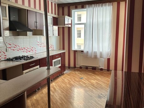 Elan №6442862 - Bakı, Neftçilər m., 3 otaqlı, 145 m², 7/18 mərtəbə