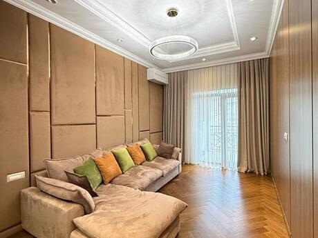 7-room apartment, 285 m², 28 May: 1 400 000 ₼ 4