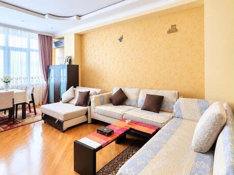 3 otaqlı mənzil, 145 m², Şah İsmayıl Xətai: 365 000 ₼ 2