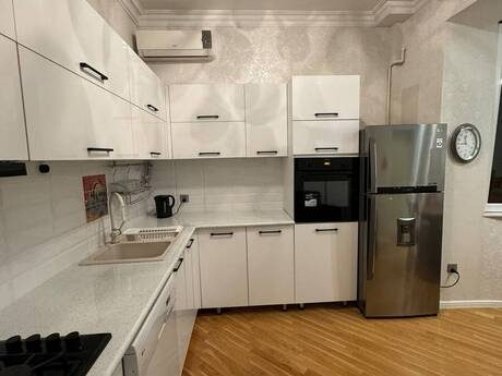 Kirayə 3 otaqlı mənzil, 110 m², Nizami: 1 350 ₼/ay 5