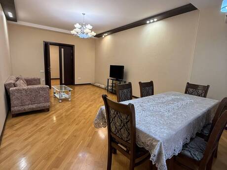 Kirayə 3 otaqlı mənzil, 150 m², Nəriman Nərimanov: 1 200 ₼/ay 3