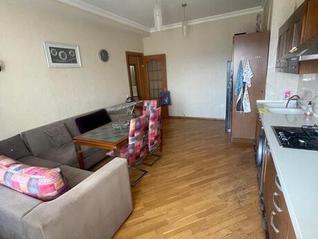 2-room apartment for rent, 120 m², Elmlər Akademiyası: 1 100 ₼/mo 3