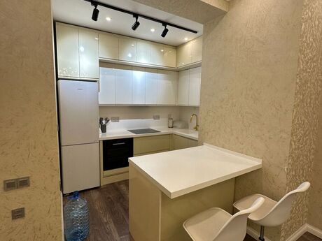 Kirayə 3 otaqlı mənzil, 100 m², Ağ şəhər: 1 600 ₼/ay 5