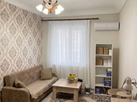 Объявление №6442947 - Баку, м. 8 ноября, 2-комн., 40 м², 2/5 этаж