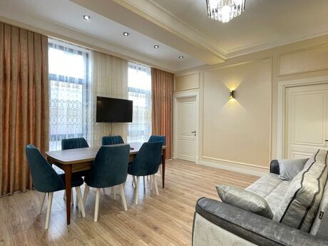 Kirayə 2 otaqlı mənzil, 75 m², 8 Noyabr: 1 100 ₼/ay 2