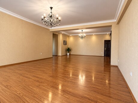 4 otaqlı mənzil, 158 m², 28 May: 379 000 ₼ 3