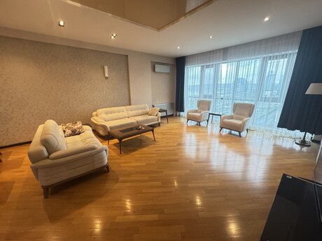 Kirayə 3 otaqlı mənzil, 215 m², Şah İsmayıl Xətai: 2 500 ₼/ay 2