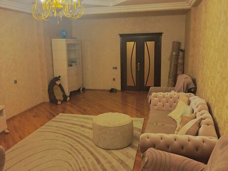3-room apartment for rent, 140 m², Neftçilər: 900 ₼/mo 3