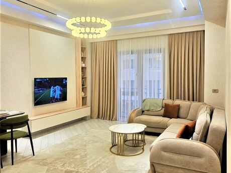 Kirayə 3 otaqlı mənzil, 105 m², Ağ şəhər: 2 400 ₼/ay 2