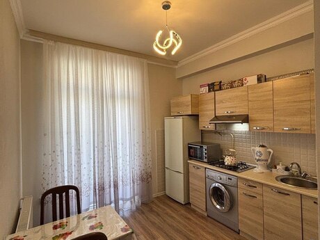 Объявление №6443222 - Баку, м. Иншаатчылар, 3-комн., 85 м², 11/12 этаж