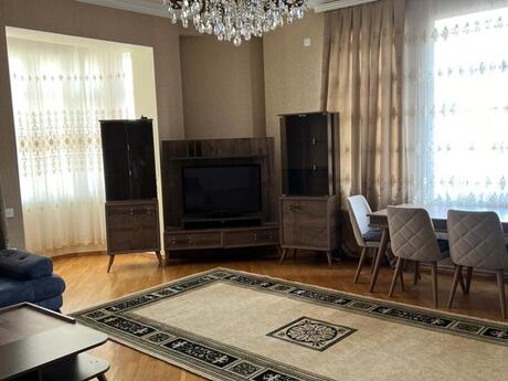 Kirayə 4 otaqlı mənzil, 200 m², Nəsimi: 1 300 ₼/ay 5