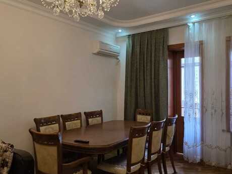 Аренда: 3-комнатная квартира, 80 м², Nizami: 900 ₼/мес 2