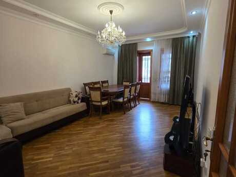 Объявление №6443430 - Баку, м. Низами, 3-комн., 80 м², 5/5 этаж