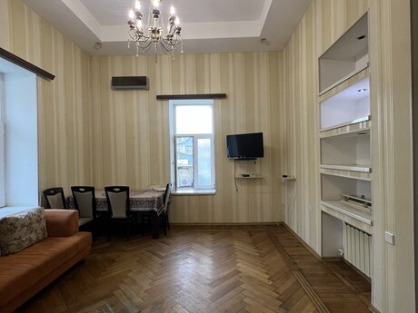 2 otaqlı mənzil, 70 m², İçəri Şəhər: 208 000 ₼ 3