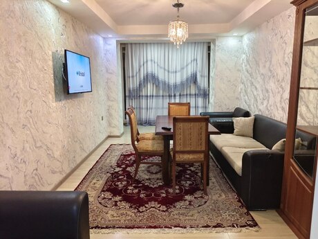 Kirayə 3 otaqlı mənzil, 70 m², İnşaatçılar: 700 ₼/ay 2