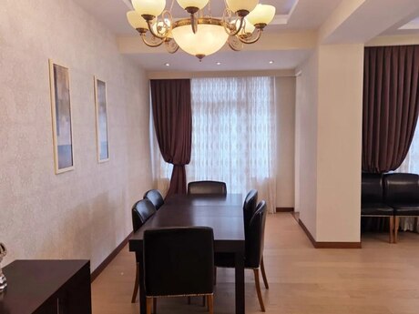 3 otaqlı mənzil, 190 m², 28 May: 635 000 ₼ 3