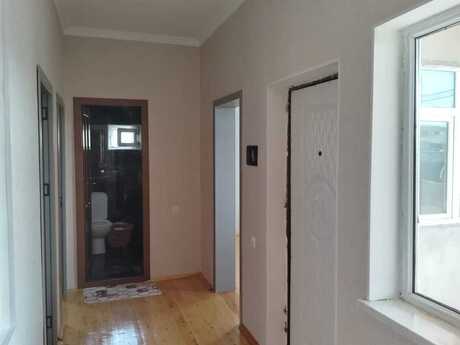 3 otaqlı həyət evi, 70 m², NZS: 70 000 ₼ 2