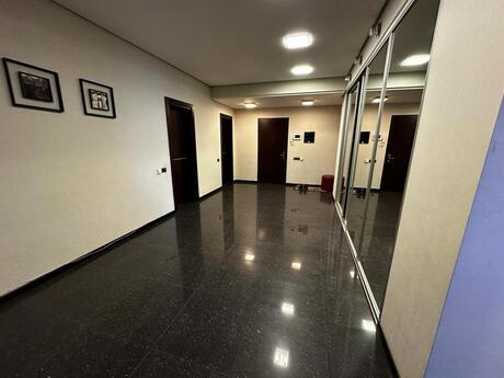 Аренда: 4-комнатная квартира, 200 м², Nəriman Nərimanov: 1 499 ₼/мес 2