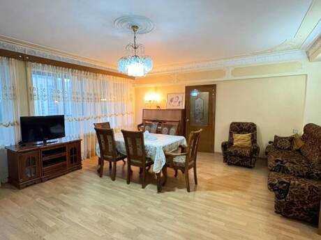 Объявление №6363081 - Баку, м. 28 мая, 2-комн., 90 м², 7/9 этаж