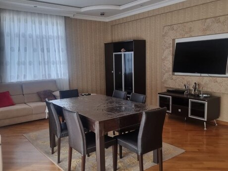 4 otaqlı mənzil, 179 m², Elmlər Akademiyası: 459 900 ₼ 2