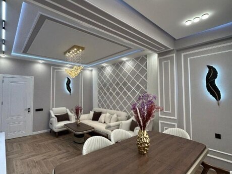 2 otaq · 73 m² · 4/7 mərtəbə, Ağ şəhər