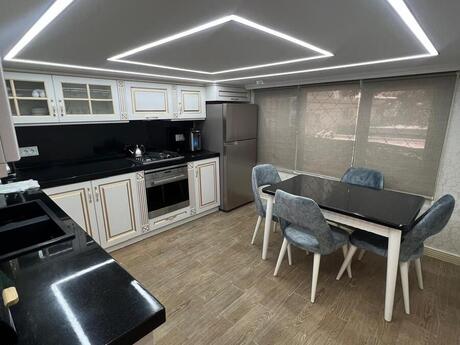 Kirayə 3 otaqlı mənzil, 100 m², Sahil: 1 699 ₼/ay 3