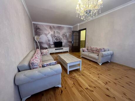 Kirayə 2 otaqlı mənzil, 80 m², Həzi Aslanov: 700 ₼/ay 2