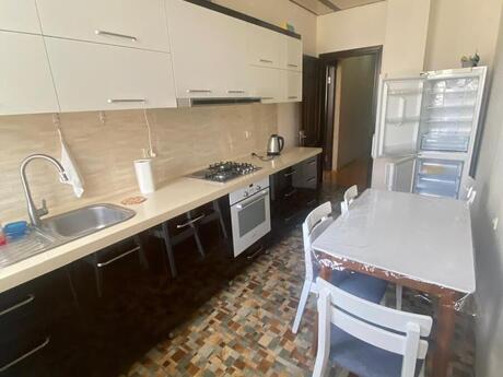 Kirayə 3 otaqlı mənzil, 108 m², İnşaatçılar: 800 ₼/ay 4