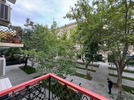 Kirayə 3 otaqlı mənzil, 100 m², Sahil: 1 700 ₼/ay 5