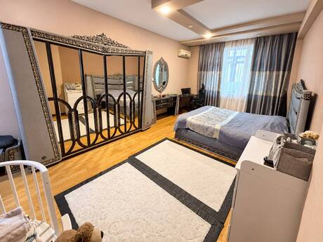 3 otaqlı mənzil, 130 m², 20 Yanvar: 330 000 ₼ 3