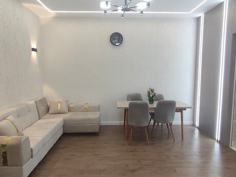 Kirayə 2 otaqlı mənzil, 60 m², 28 May: 1 200 ₼/ay 3