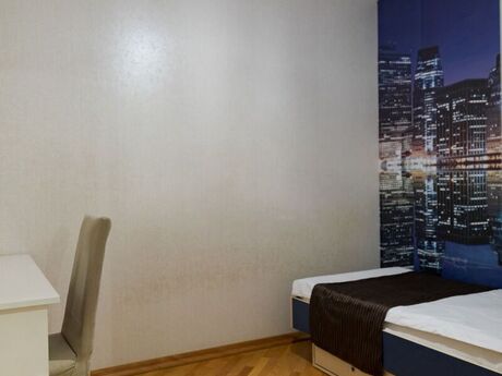 Kirayə 4 otaqlı mənzil, 110 m², 8 Noyabr: 1 200 ₼/ay 5