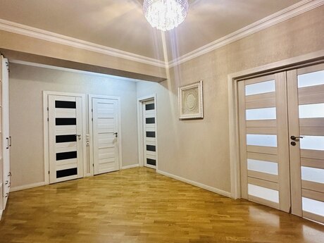 3 otaq · 151 m² · 16/18 mərtəbə, Badamdar