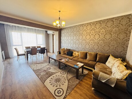 2-room apartment for rent, 120 m², Park Azure: 1 300 ₼/mo 3
