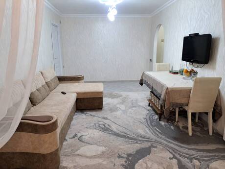 Elan №6443987 - Bakı, Avtovağzal m., 2 otaqlı, 50 m², 4/5 mərtəbə