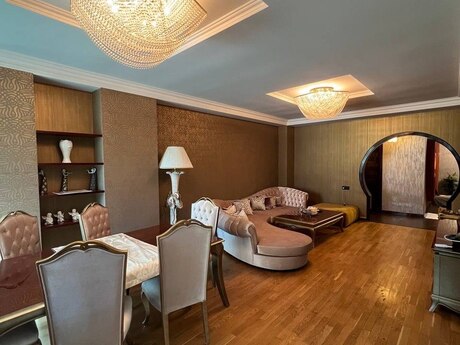 Kirayə 4 otaqlı mənzil, 180 m², 28 May: 1 600 ₼/ay 2