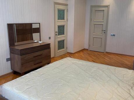 Kirayə 3 otaqlı mənzil, 154 m², Şah İsmayıl Xətai: 1 450 ₼/ay 5