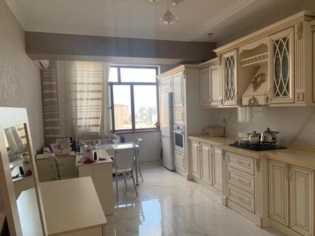 3 otaqlı mənzil, 145 m², 20 Yanvar: 355 000 ₼ 2