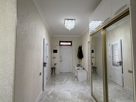 6 otaqlı həyət evi, 220 m², Bakıxanov: 350 000 ₼ 5