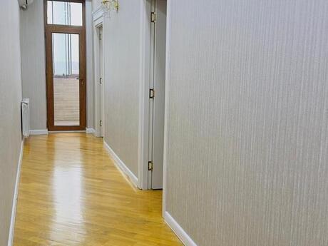4-комнатная квартира, 140 м², 7-ci mikrorayon: 450 000 ₼ 5