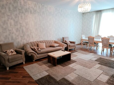Elan №6444144 - Bakı, Gənclik m., 4 otaqlı, 190 m², 8/12 mərtəbə