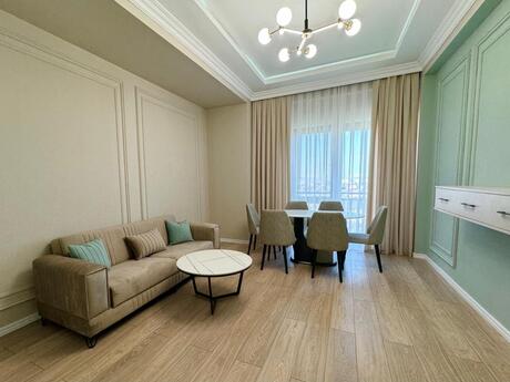 Elan №6444150 - Bakı, Ağ şəhər q., 3 otaqlı, 100 m², 8/8 mərtəbə